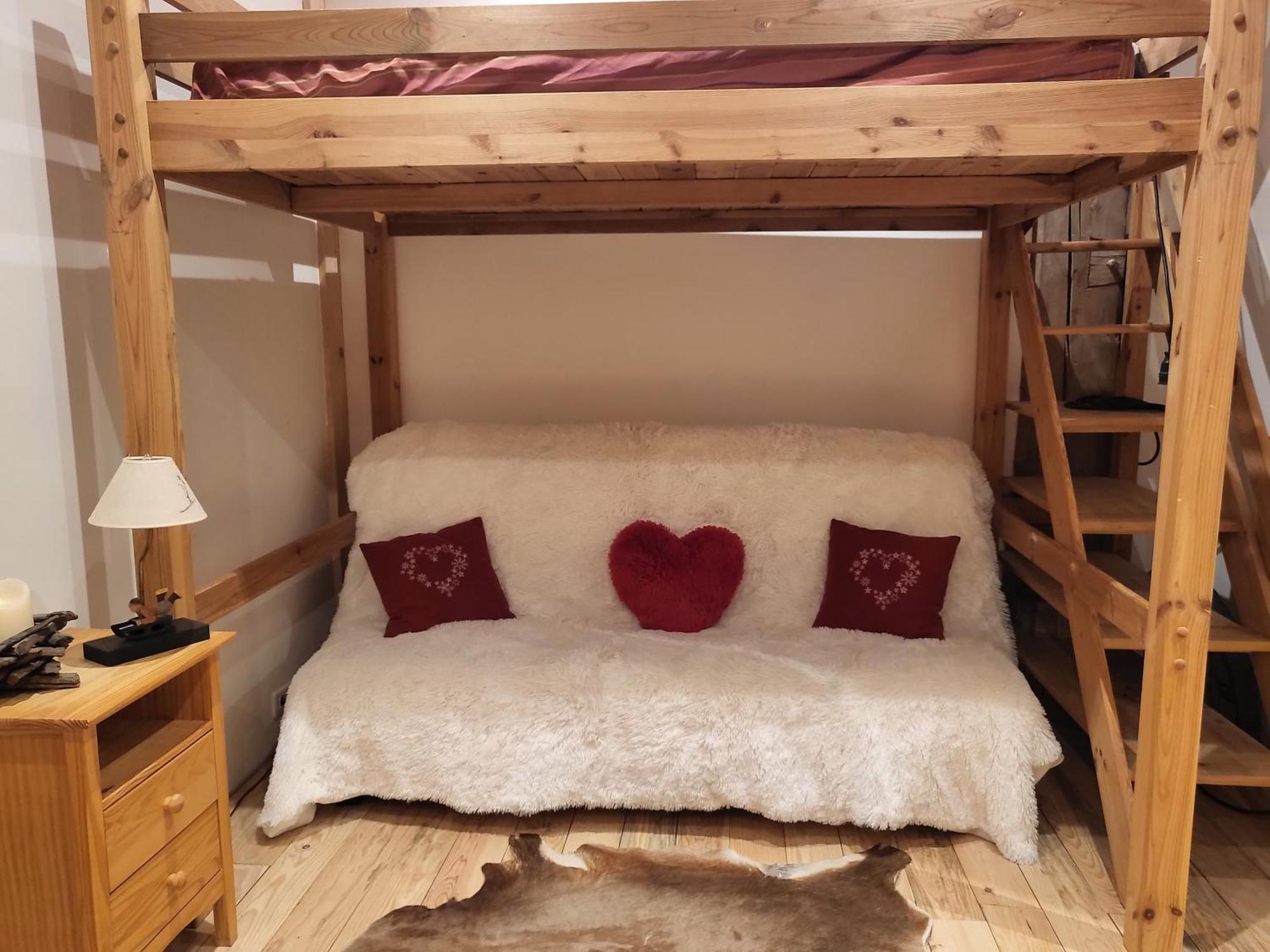 Le Nid Des Cerfs Bed and Breakfast Essert-Romand Eksteriør billede